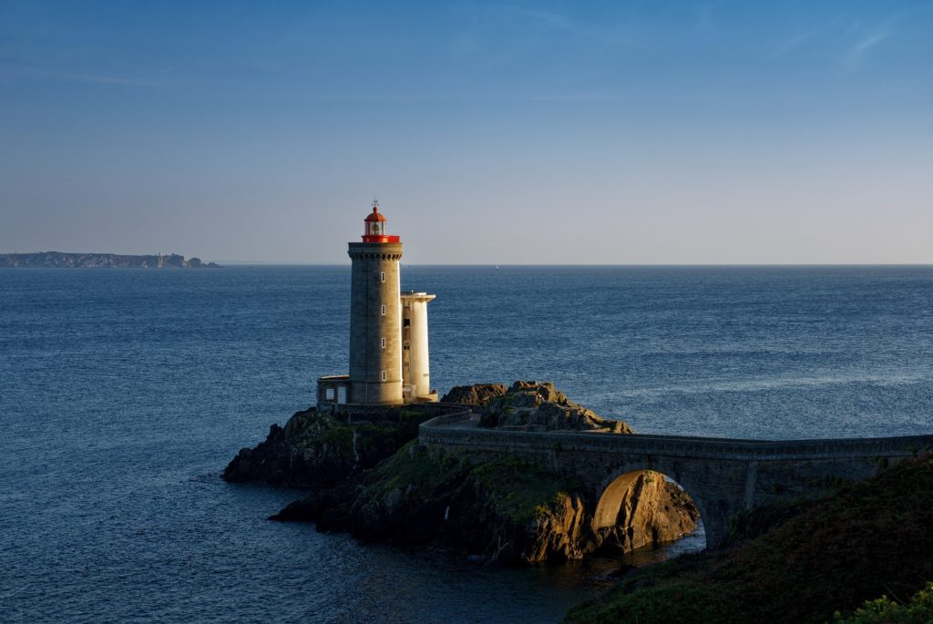 PHARE-CÔTE-EN-BRETAGNE